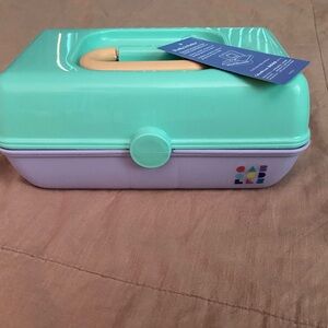 Brand new caboodles retro style